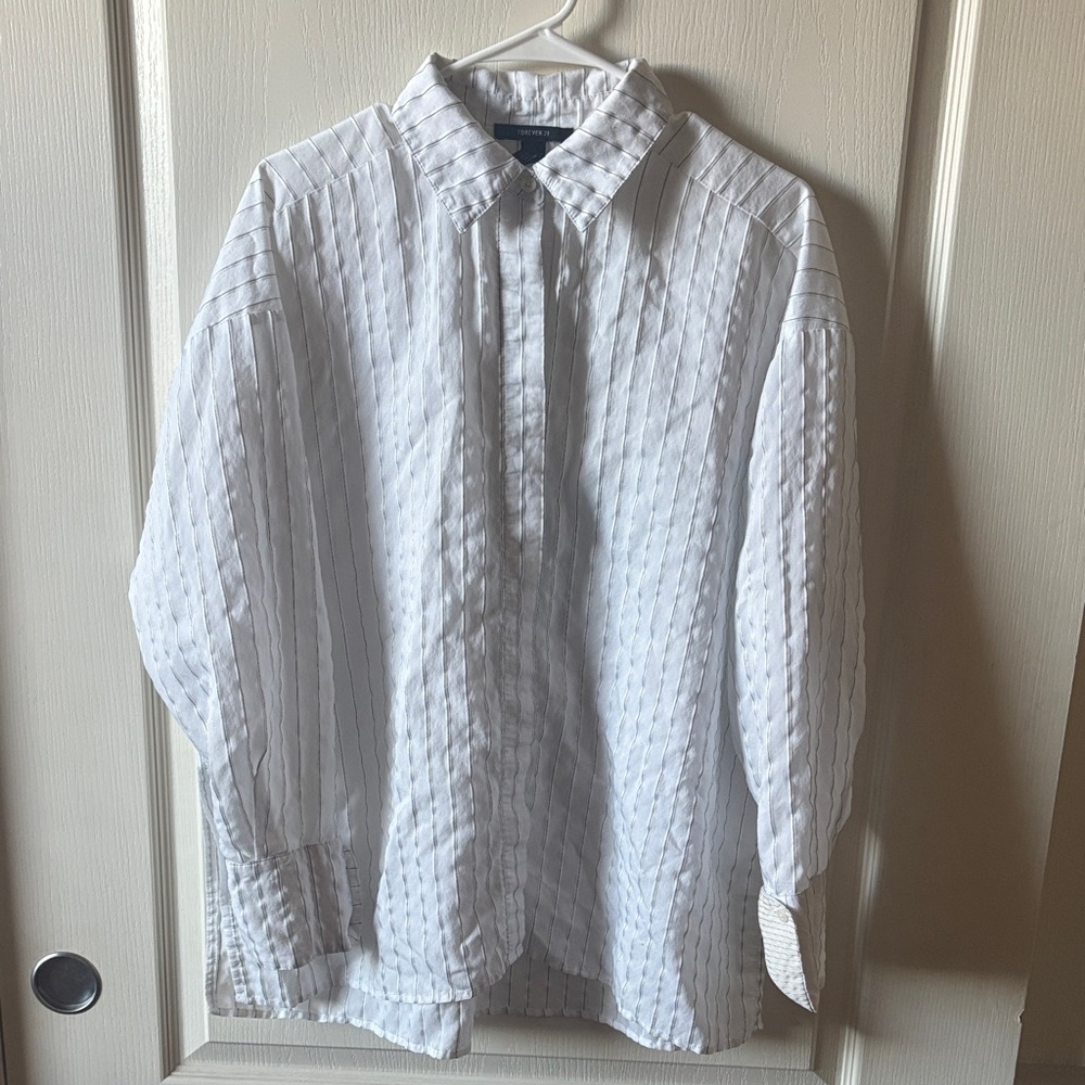 Forever 21 White Textured Women’s Oversized Rayon/Cotton Blend Shirt